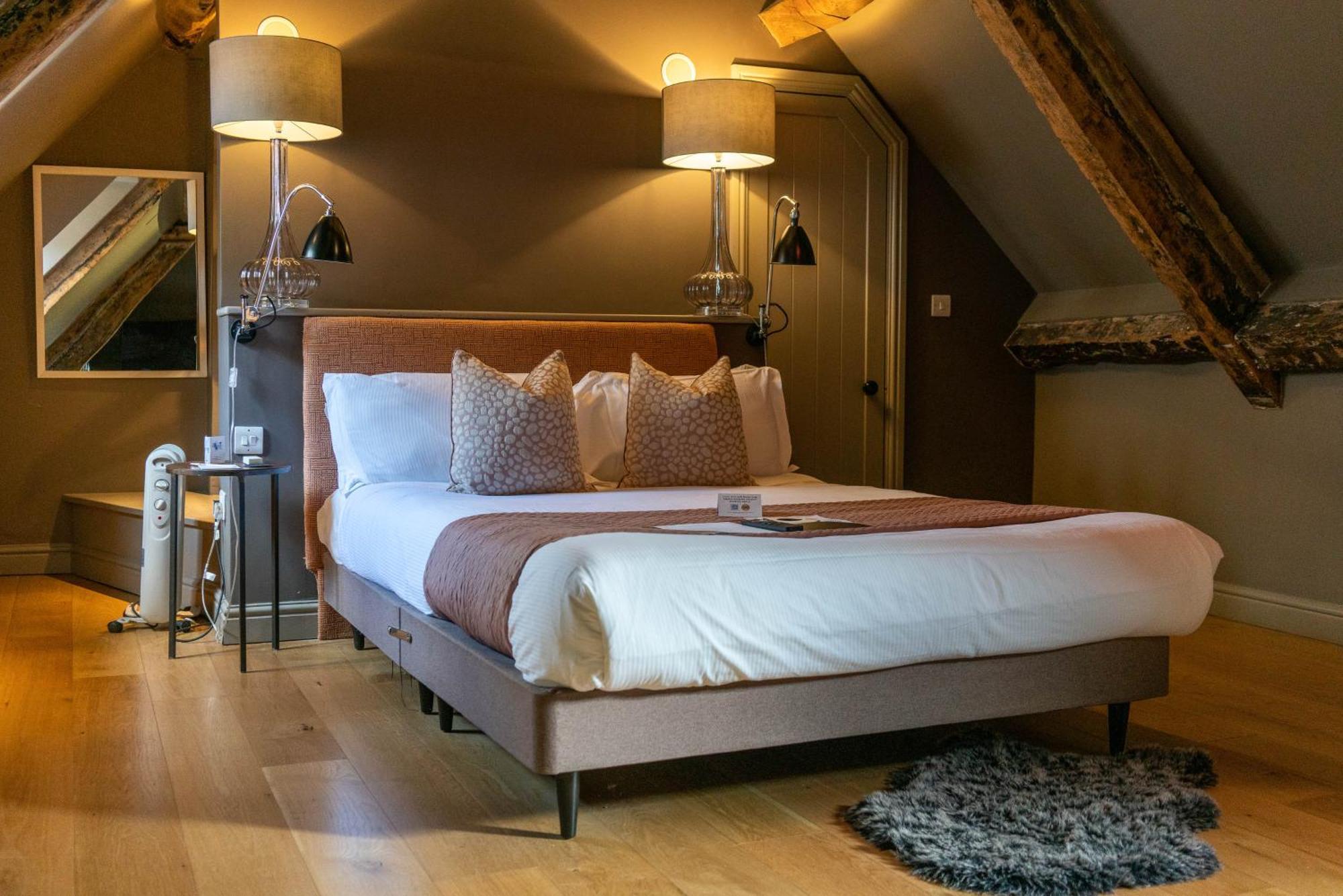 The Archangel,Restaurant & Bar With Rooms Frome Kültér fotó